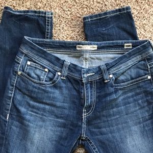 Women’s Buckle BKE Harper straight leg jeans 28R